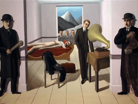Pintura surrealista de René Magritte que muestra a un hombre escuchando un gramófono junto a una mujer desnuda, mientras dos figuras armadas lo observan desde la puerta