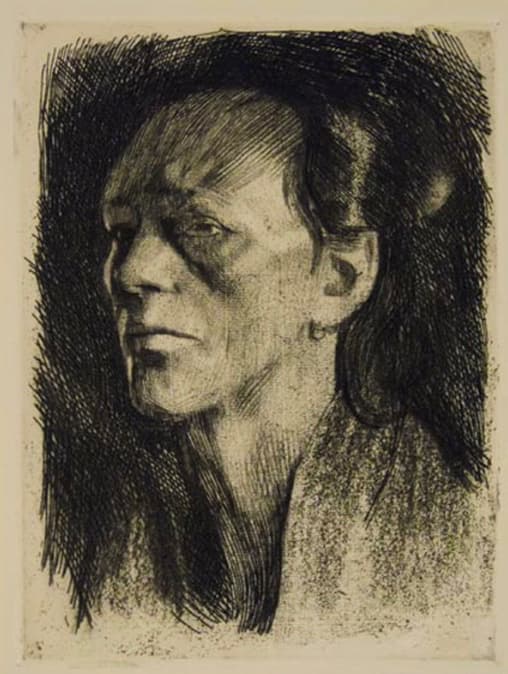 Retrato de Käthe Kollwitz, grabado en blanco y negro de una mujer con mirada seria y un pequeño pendiente en la oreja.